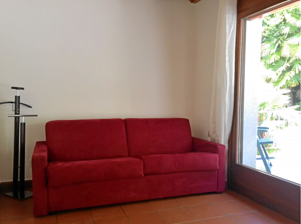2,5 room apartment,  'Residenza Nocciolina',  Via ai Ronchi 18, 6988 Ponte Tresa 