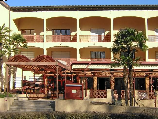 1,5-Zimmer- Ferienwohnung 'Residenza Parcolago', Via San Michele 50, Caslano, Luganersee
