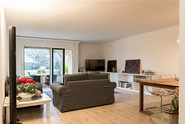 2,5 room holiday apartment, 'Residenza Parcolago', Via San Michele 50, Caslano, Lago di Lugano